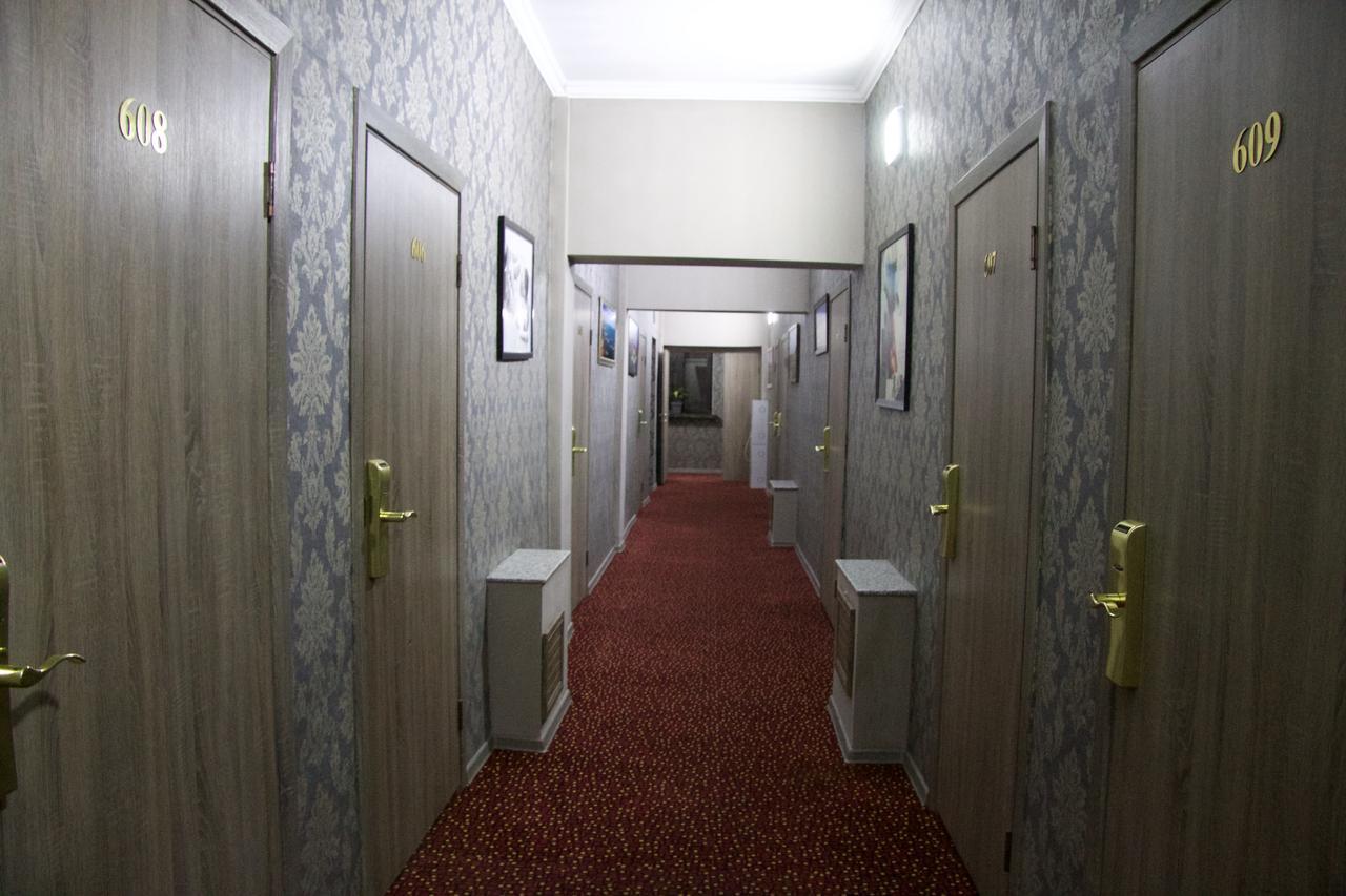 Deluxe Plaza Hotel Almaty Luaran gambar
